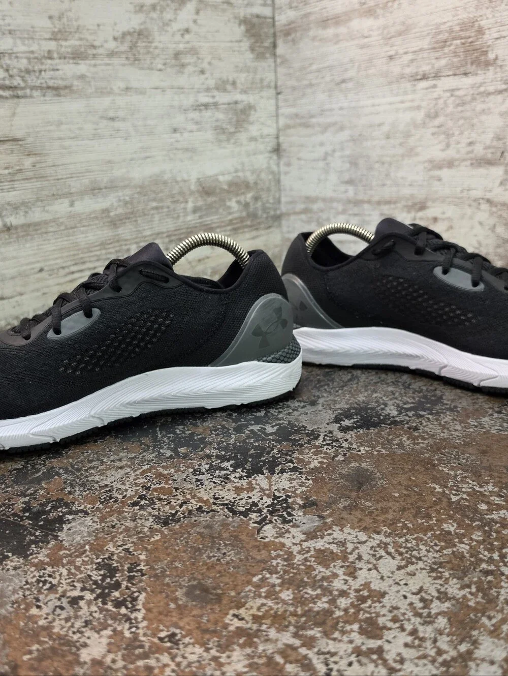Under Armour HOVR Sonic 5 Running Shoes Sz 9.5 Used VGC Bluetooth 3024898 001